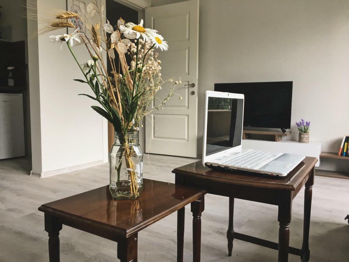 Azzurro Apartment - Ideal For Your Seaside Escape In Burgas Extérieur photo
