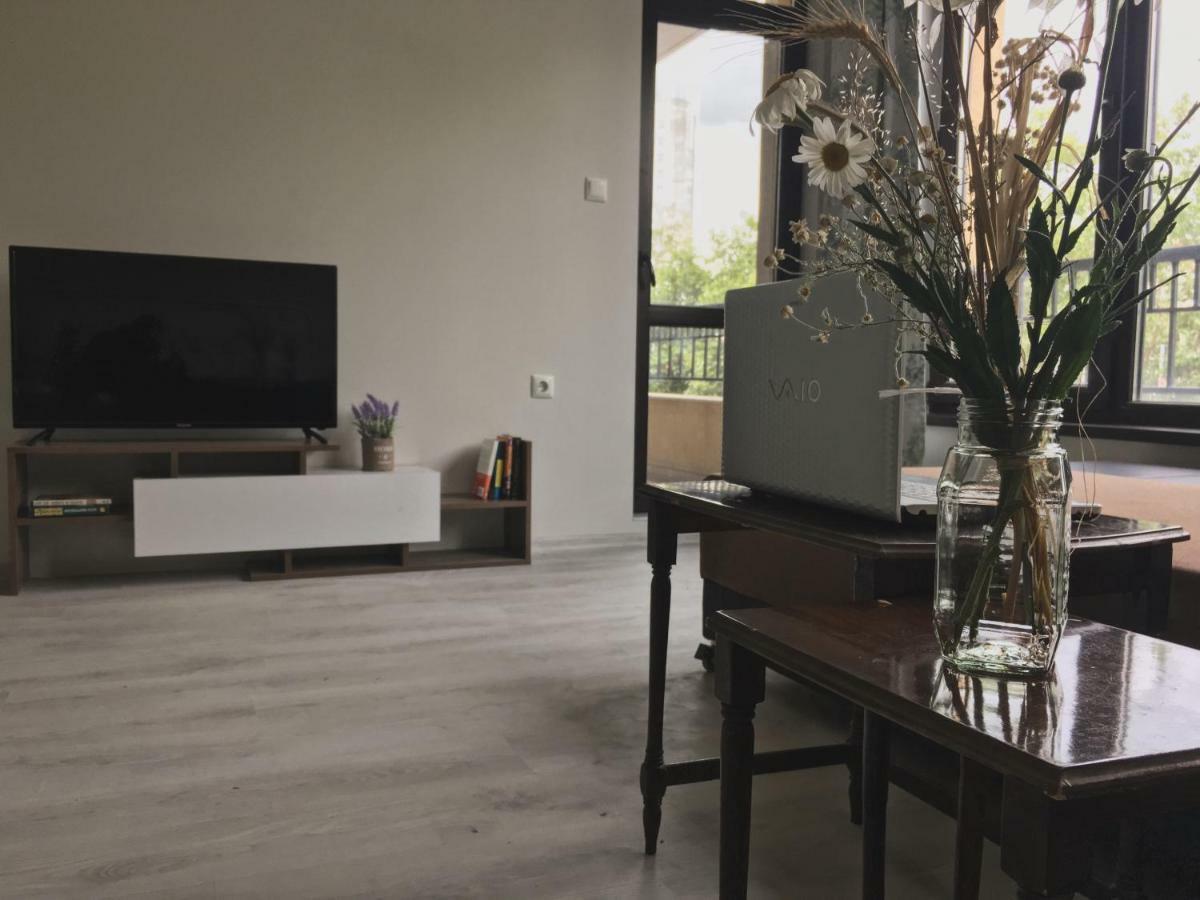 Azzurro Apartment - Ideal For Your Seaside Escape In Burgas Extérieur photo